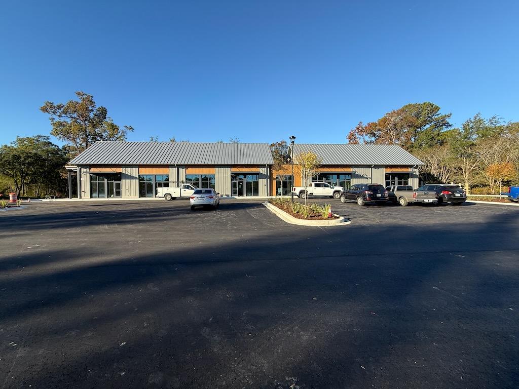 Single Story Office Building in Mount Pleasant